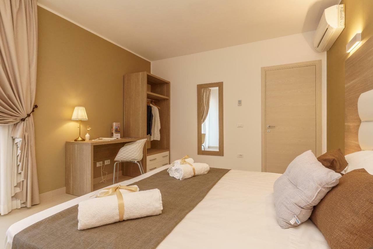 Travini Aparthotel 4*